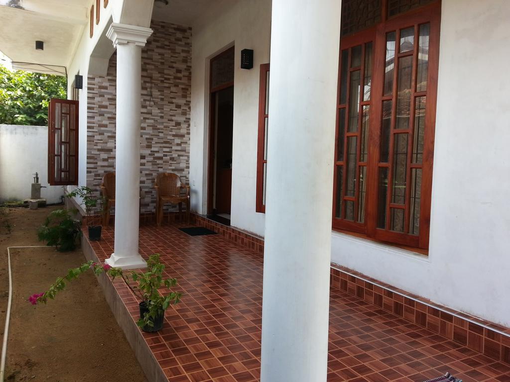 Seetha'S Hostel Negombo Exterior photo